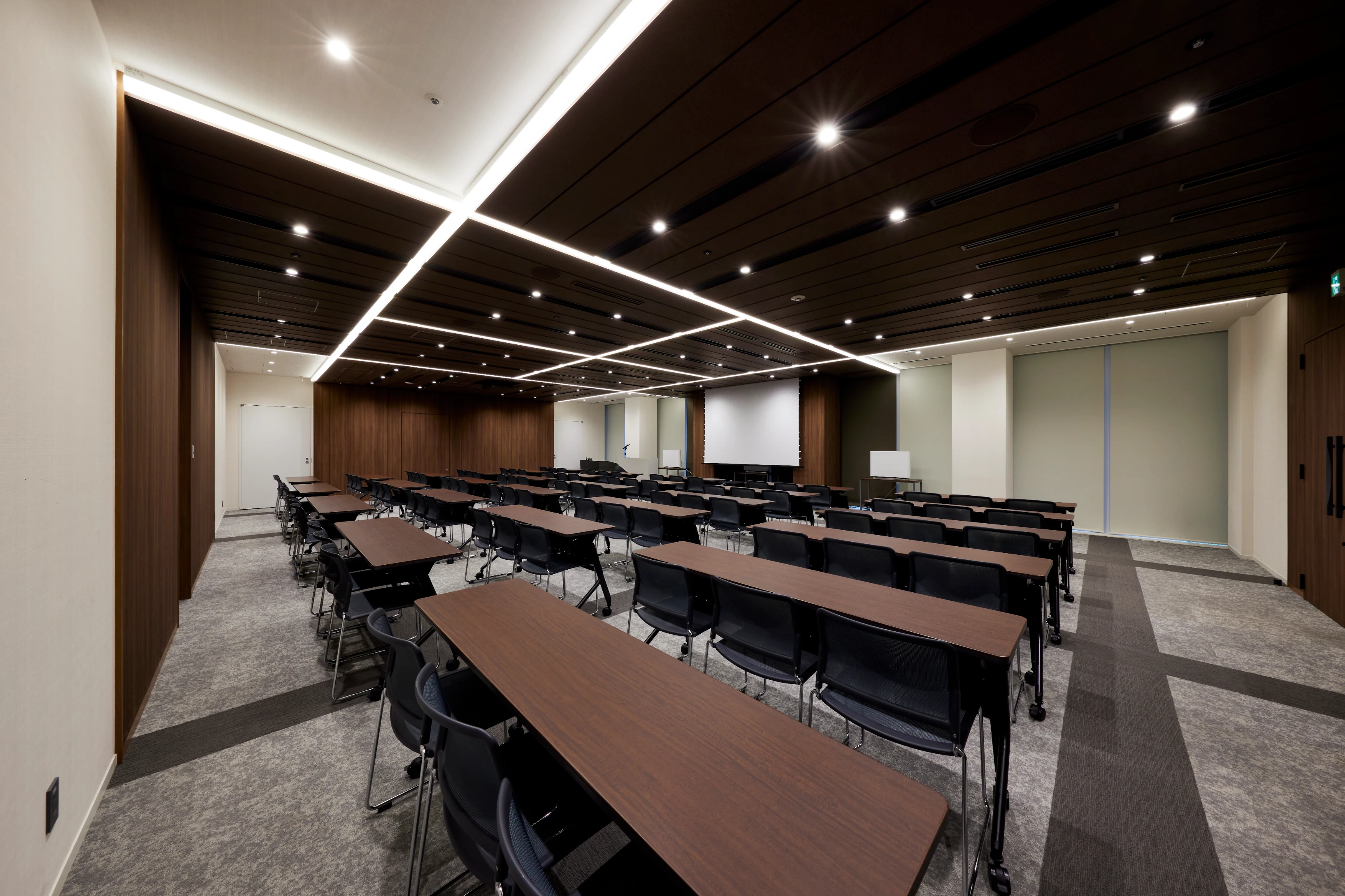 横スクール形式のイメージ