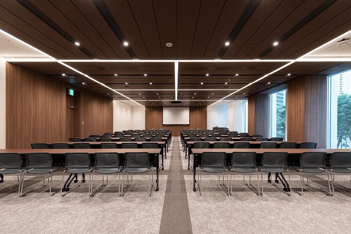 スクール形式(108名)のイメージ